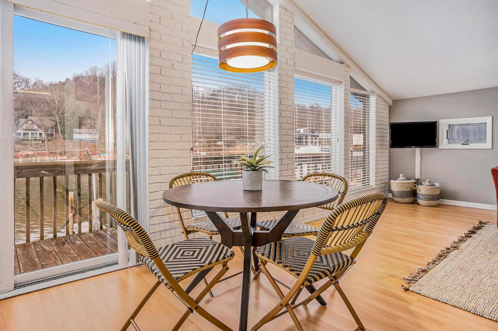 Riverside Suites - Unit B Saugatuck Ngoại thất bức ảnh